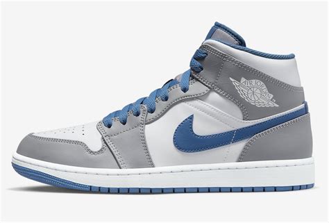 jordan mid 1 true blue